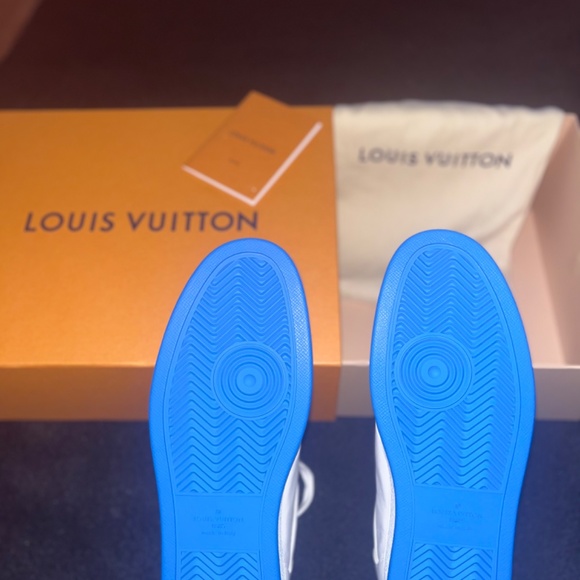 Men’s Louis Vuitton - Picture 4 of 5